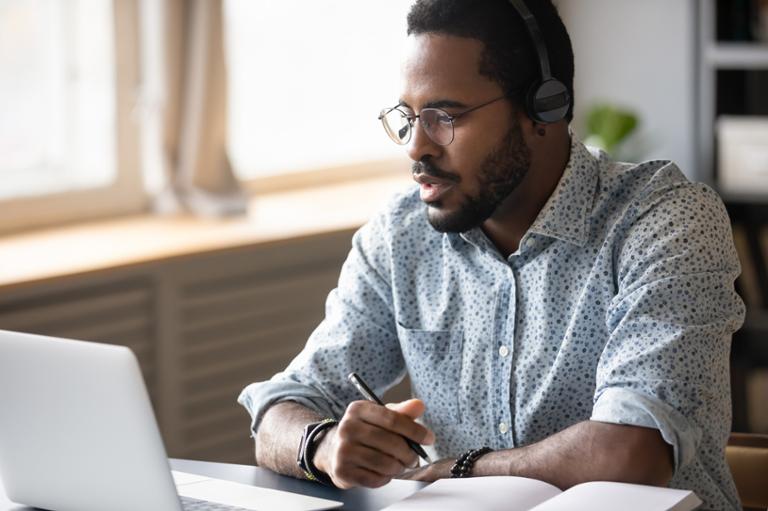 AdobeStock_327407181.jpg Main image of article Your 2025 AI Skills Roadmap: From AI Newbie to Future-Proofing Your Tech Career