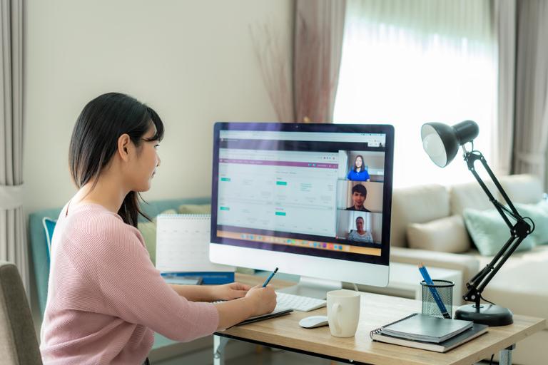 shutterstock_1680627334.jpg Main image of article How to Become a Front End Developer